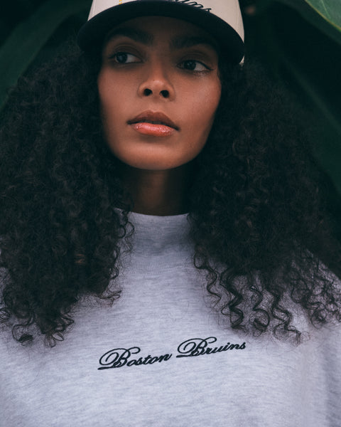 BOSTON BRUINS SCRIPT '47 MOCK NECK PULLOVER WOMENS
