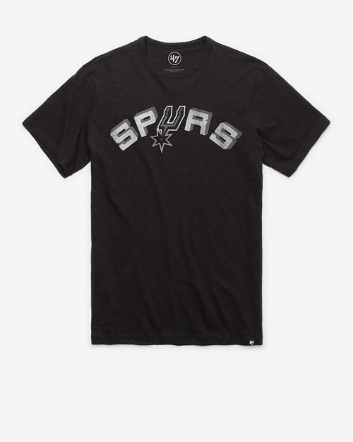 SAN ANTONIO SPURS HARDWOOD CLASSICS GRIT WORDMARK '47 SCRUM TEE