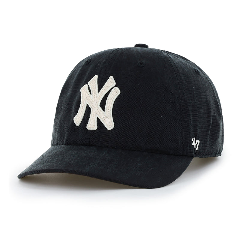 NEW YORK YANKEES '47 CLEAN UP SHORT VISOR