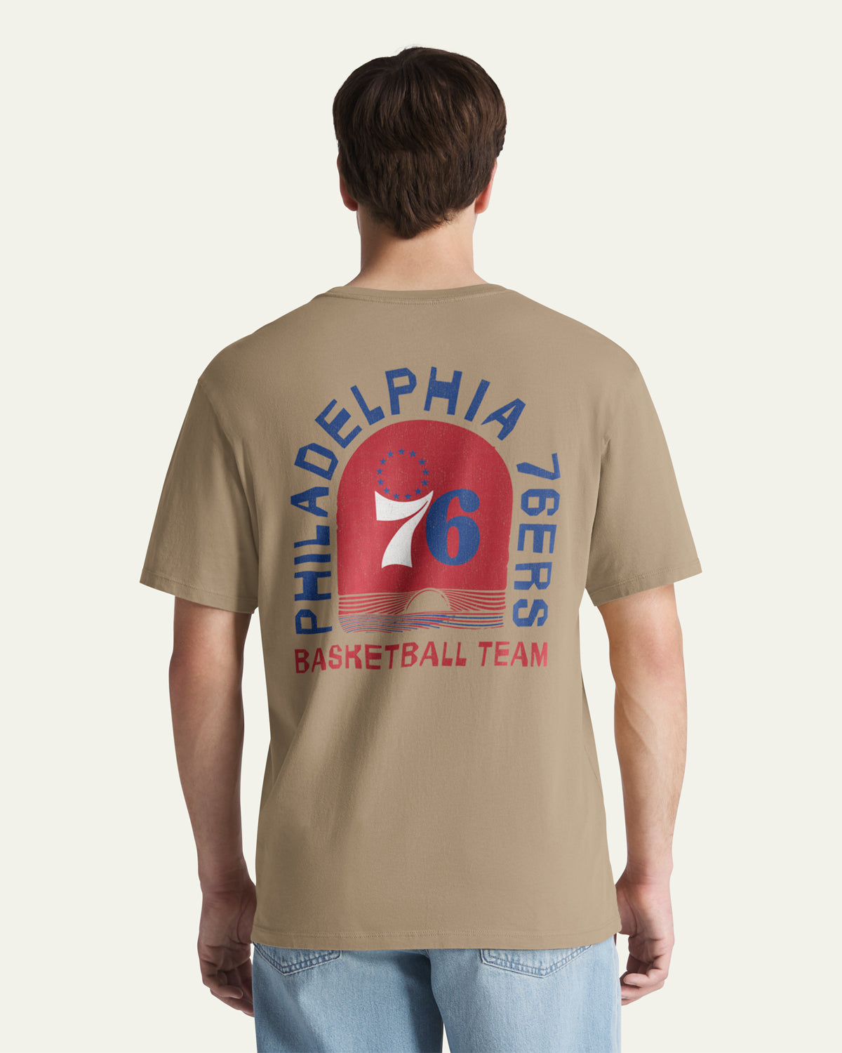 PHILADELPHIA 76ERS BLEACHER BEACH '47 EVERYDAY TEE