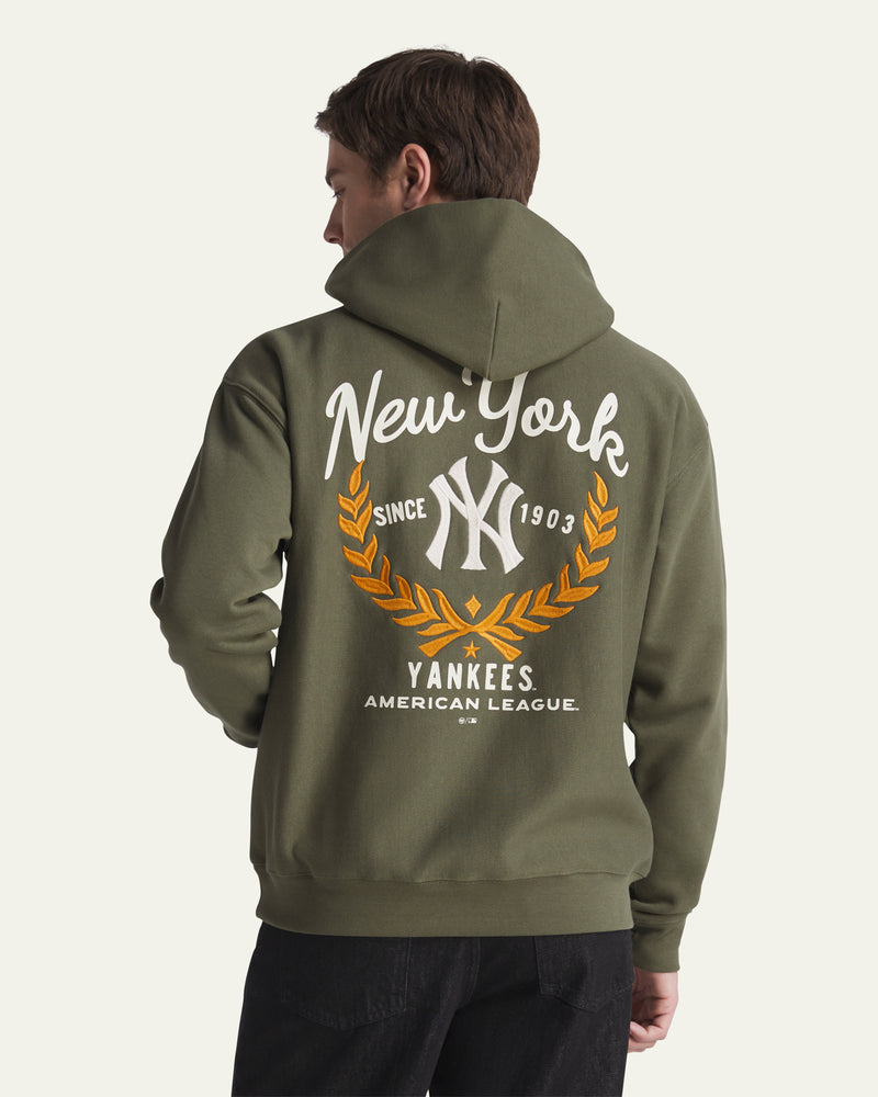 NEW YORK YANKEES SOUVENIR LAURELS '47 FOUNDATION HOOD