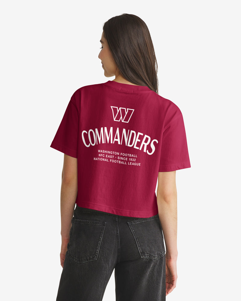 WASHINGTON COMMANDERS HADRIAN '47 FOUNDATION CROP TEE WOMENS