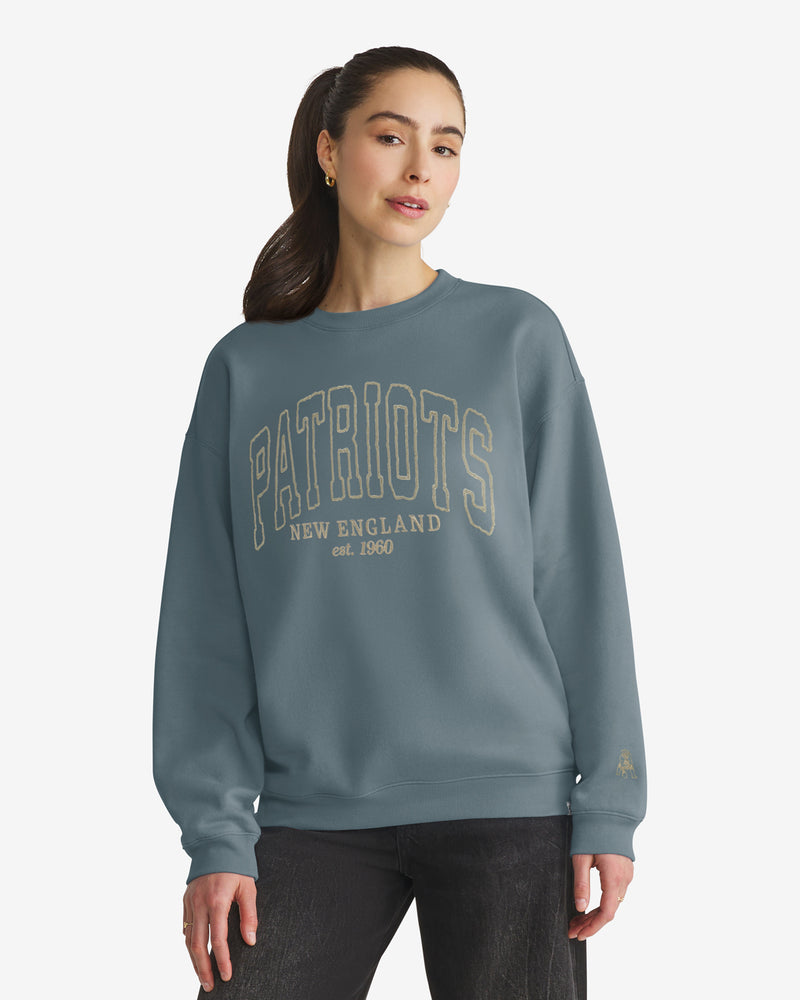 NEW ENGLAND PATRIOTS HISTORIC FORMA LUXE '47 WOMEN'S OVERSIZED CREW