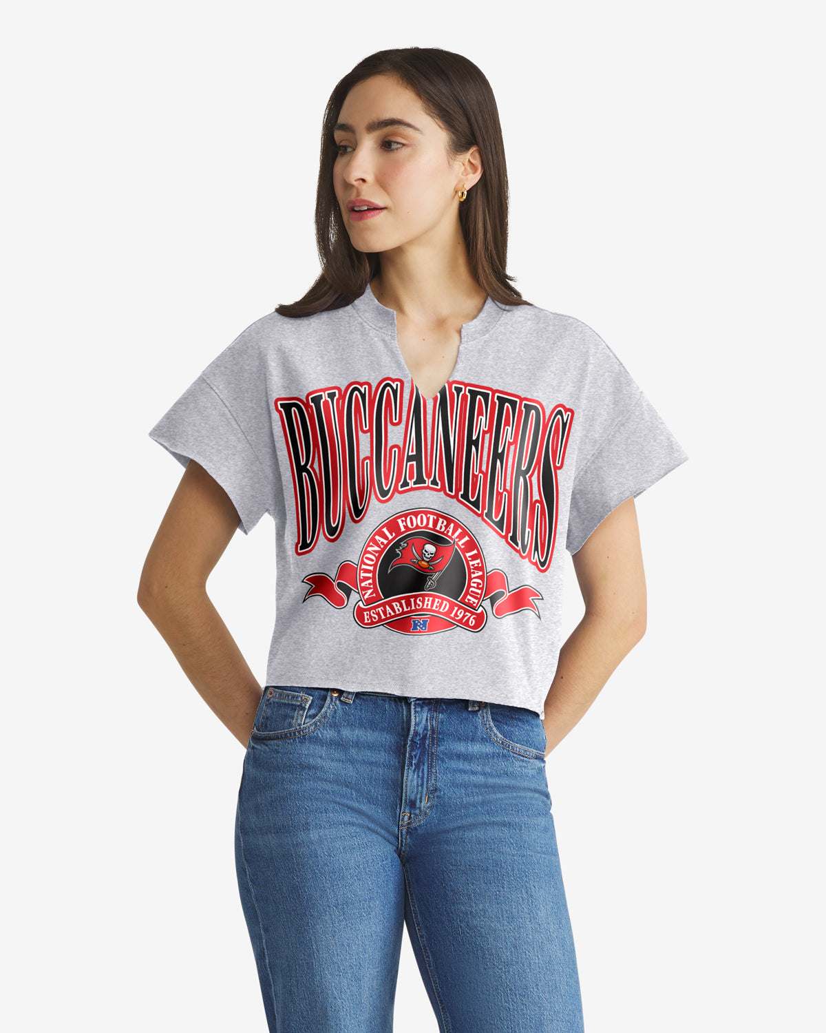 TAMPA BAY BUCCANEERS BANNERS OUT '47 OVERSIZED NOTCH NECK TEE WOMENS