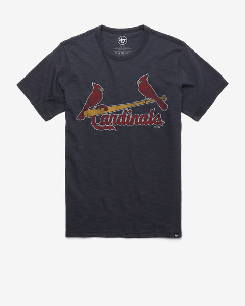 ST. LOUIS CARDINALS GRIT WORDMARK '47 SCRUM TEE