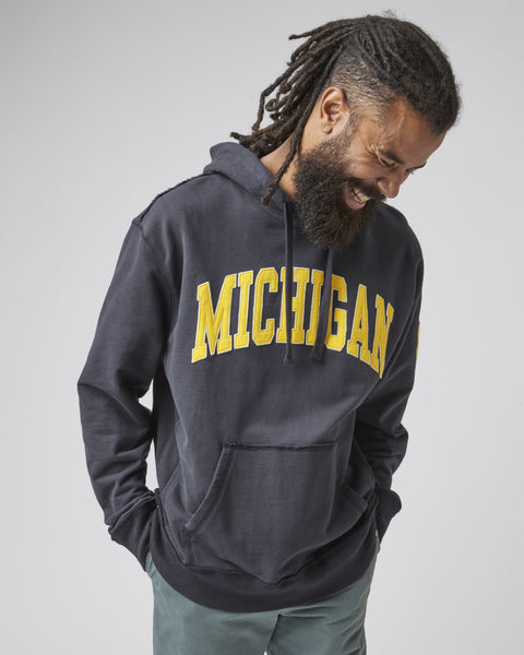 MICHIGAN WOLVERINES RELIC '47 HARRIS SCRIMMAGE HOOD